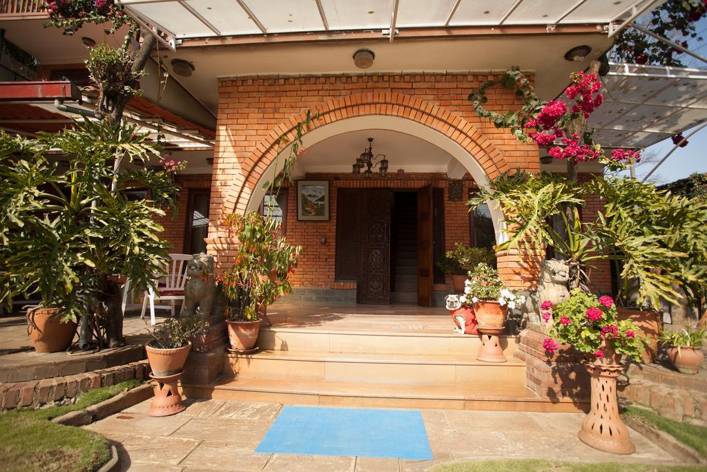 Maya Guest House Thimi Exterior photo